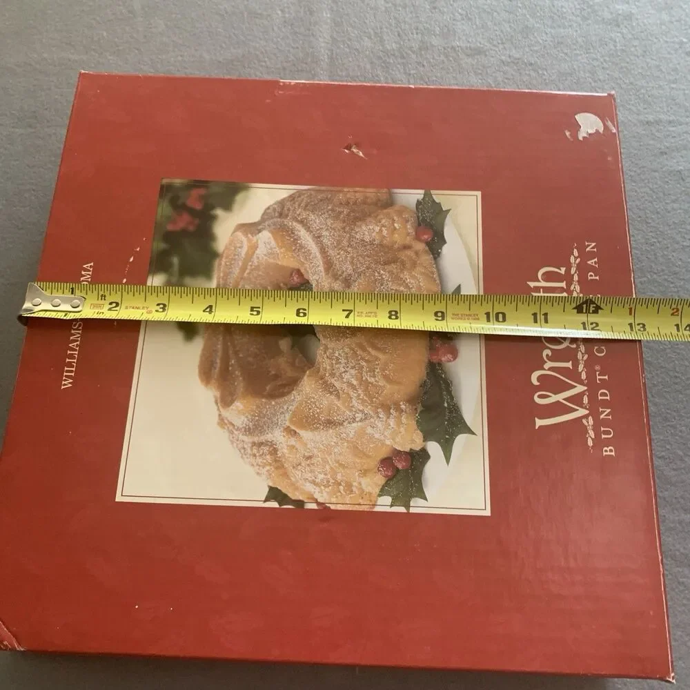 Williams Sonoma Nordic Ware Christmas Wreath Cast Aluminum Bundt Cake Pan In Box